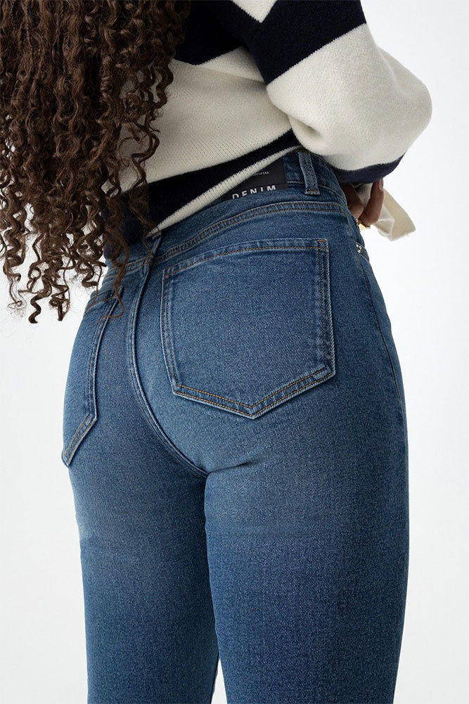 Mom Slim_39 Jans-Medium Blue Denim