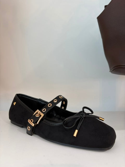 Verona Rosa Shoe-Black