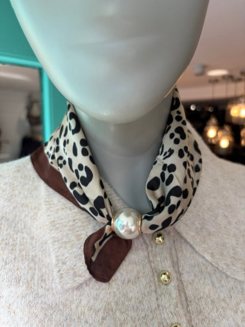 Magnet Scarf-Cream Leopard/Brown Trim