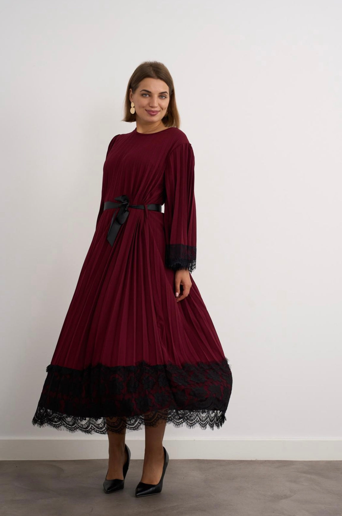 kyla midi dress- burgendy and lace detail