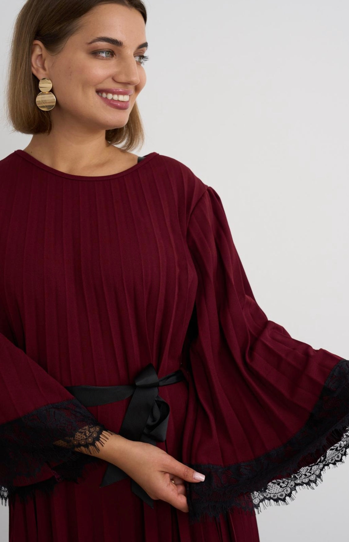 kyla midi dress- burgendy and lace detail