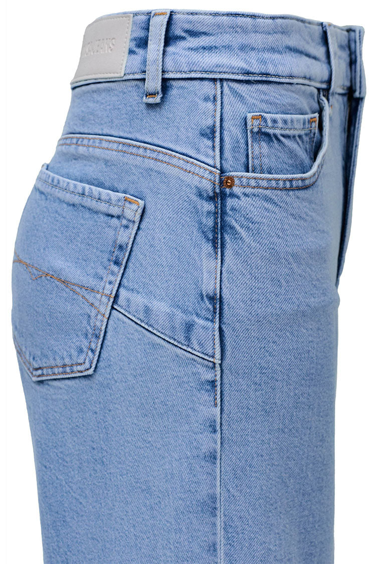 Faith Push In Straight Leg Jeans-Light Wash